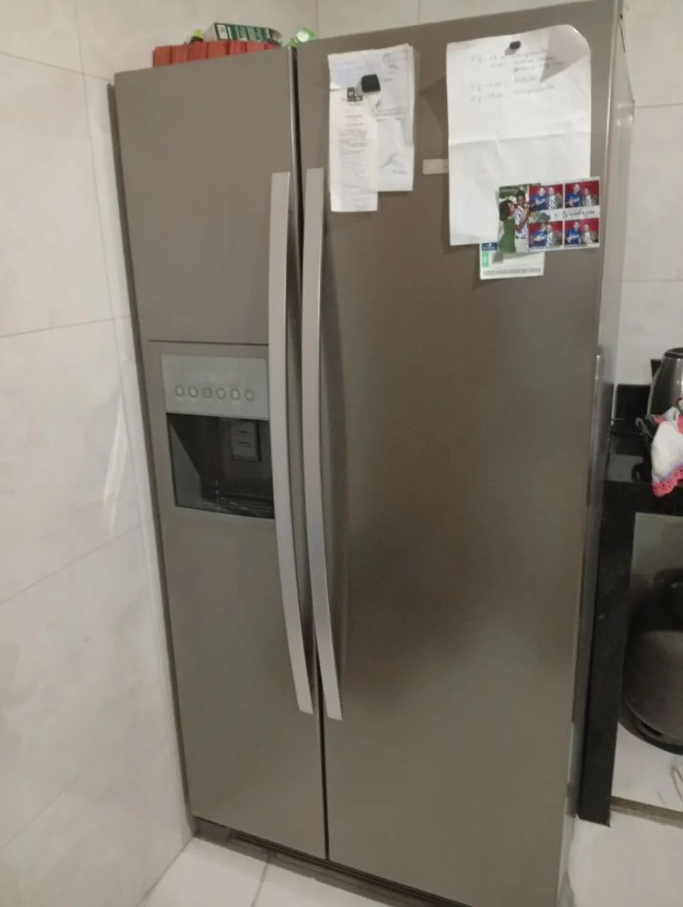 Vendo geladeira em perfeito estado 