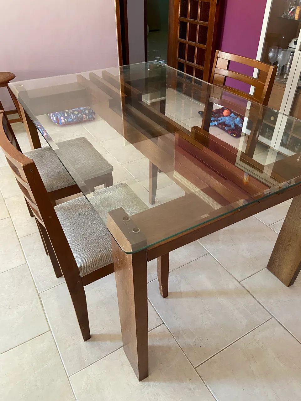 Mesa com Tampo de Vidro
