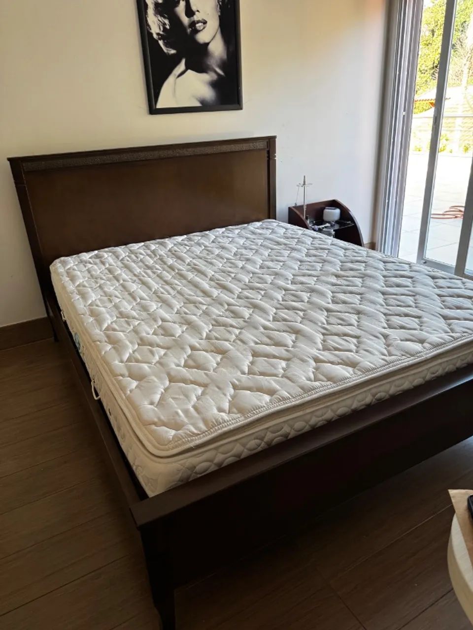 Cama Queen Madeira Imbuia