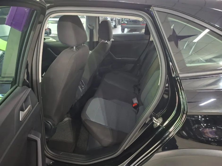 Volkswagen Nivus Comfortline 1.0 200 TSI Flex Aut., foto 8 de 8