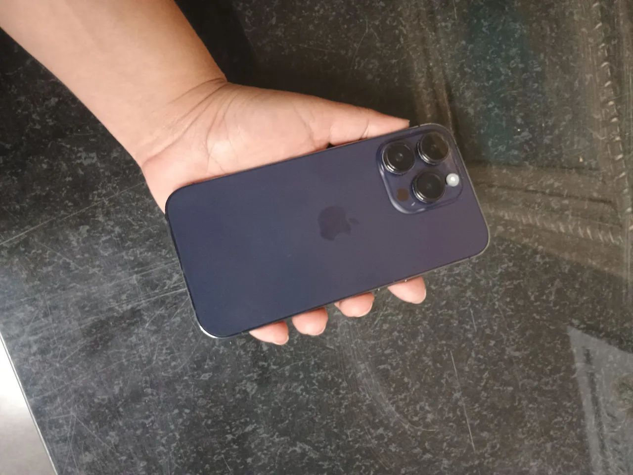 Celular iPhone 14 pro 