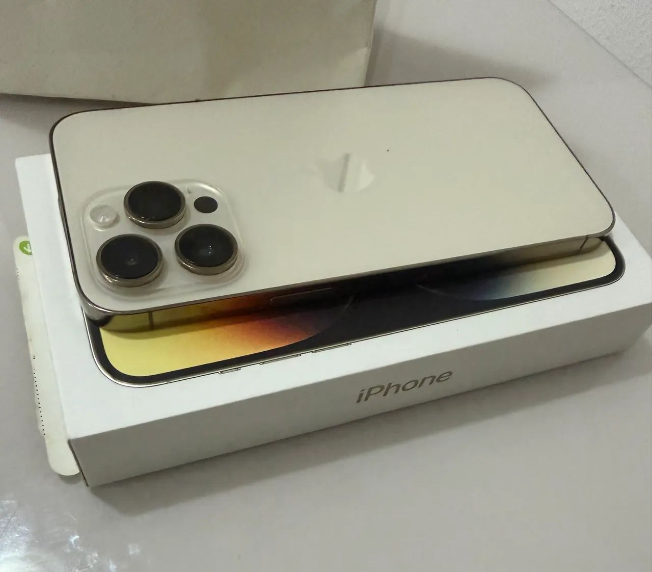 iPhone 14 Pro Max 128 gb - praticamente novo - Foto 2