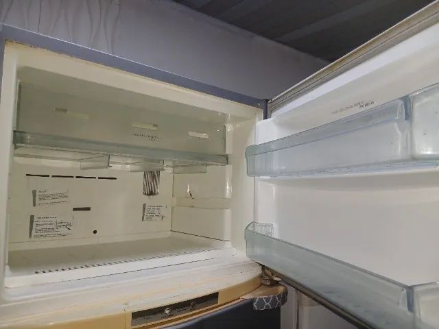 Geladeira grande em perfeito funcionamento.  - Foto 5