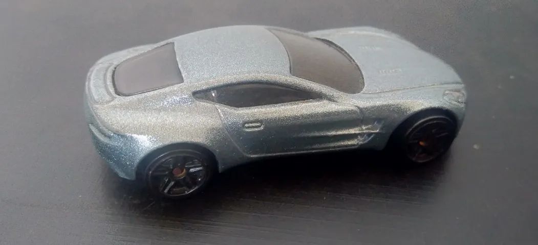 Hot Wheels - Aston Martin One77