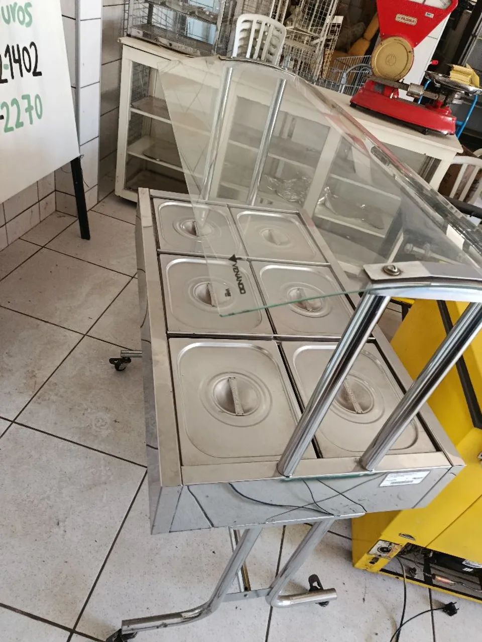 Vende-se buffet frios 6 cubas