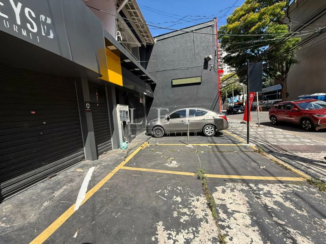 Loja à venda e locaçao em Moema