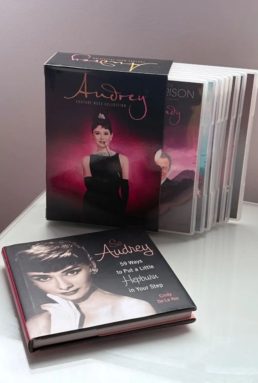 KIT COLECIONADOR AUDREY HEPBURN (FILMES+LIVRO)
