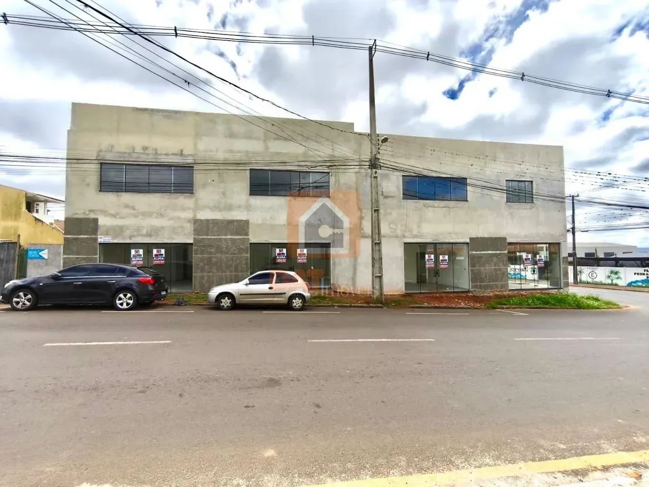 Sala para locação em Oficinas