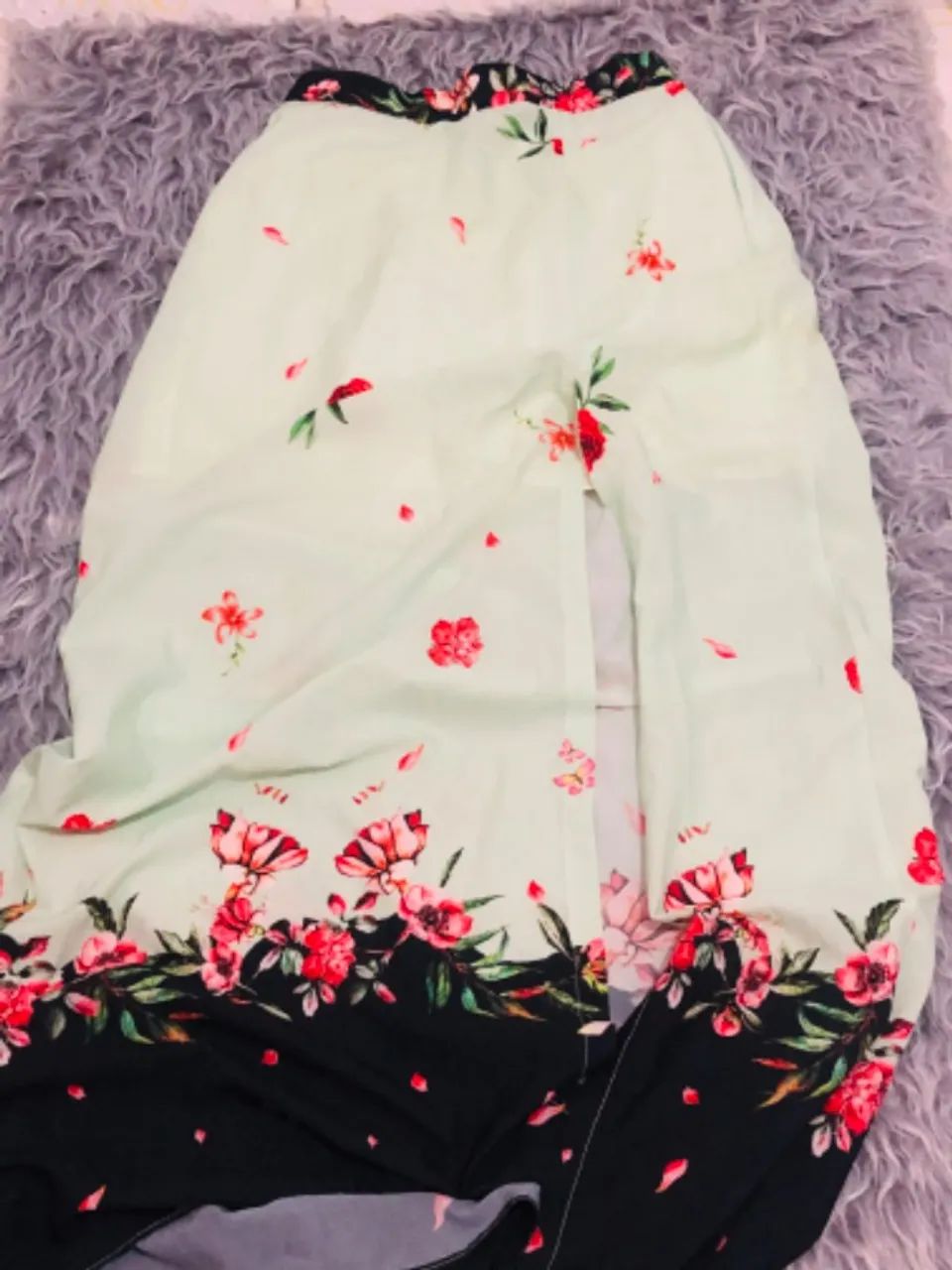 Saias com diversas estampas 