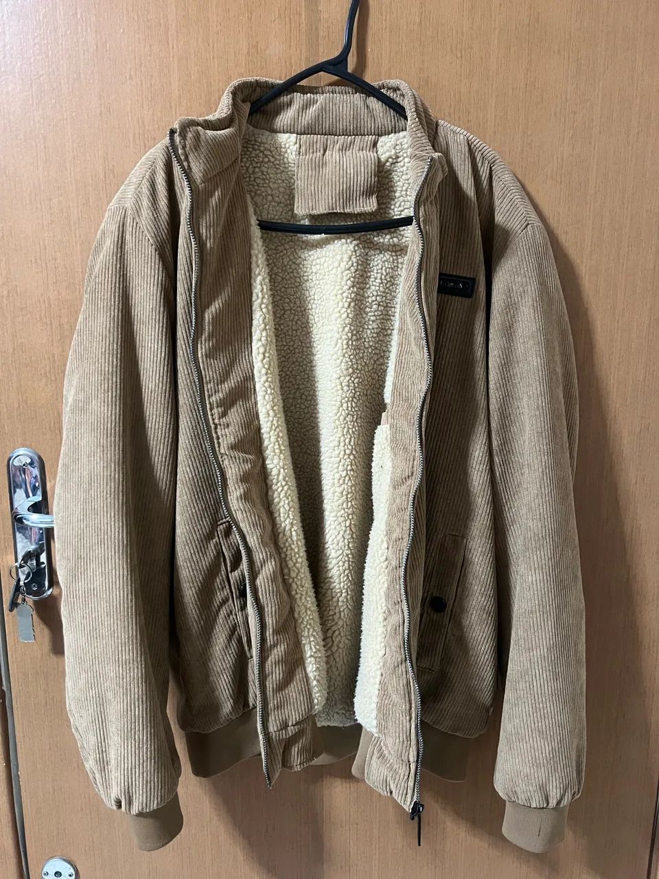 Jaqueta Bomber de Veludo - Foto 2