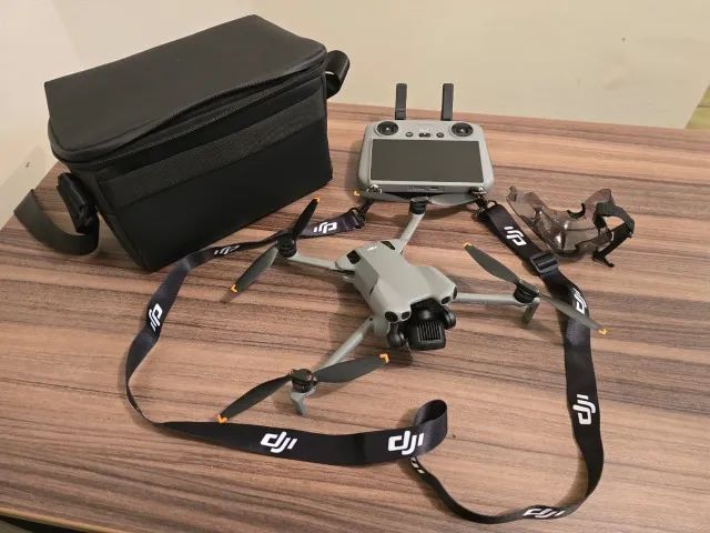 DJI Mini 5 Pro Fly More Combo (RC 2) ? Praticamente Zero, Baterias com Uso Mínimo - Foto 2