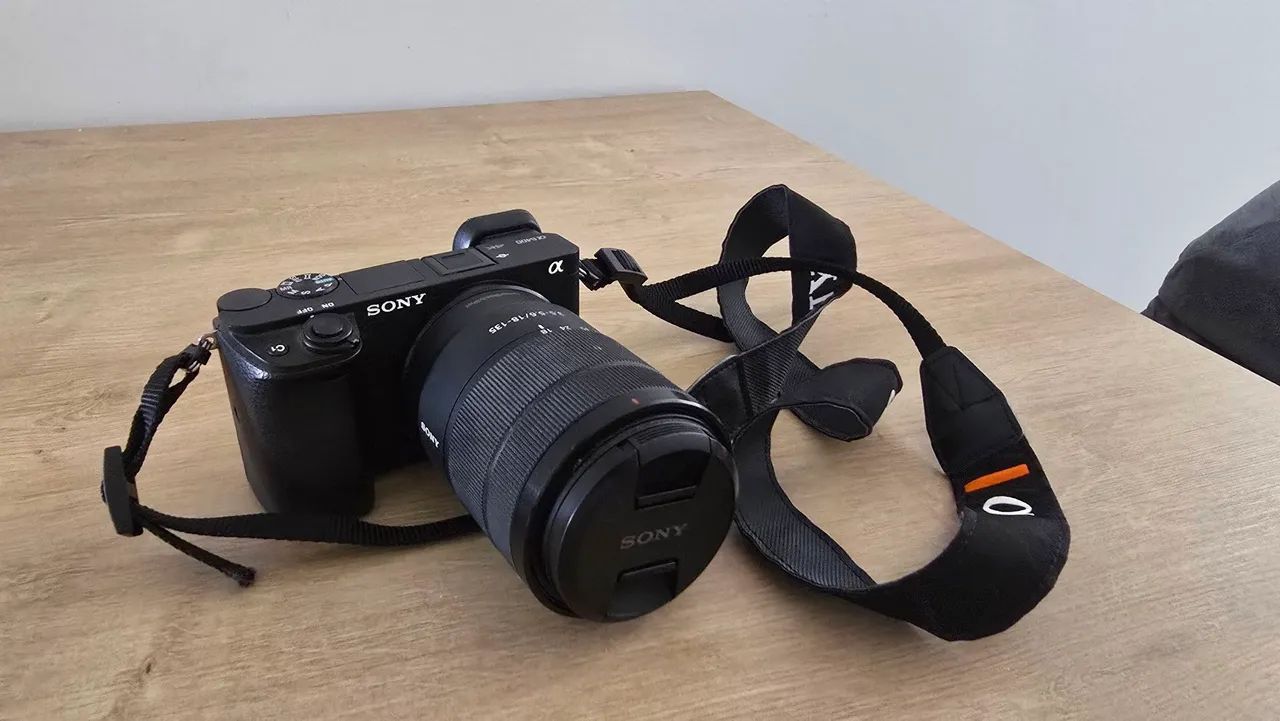 デジタルカメラ a6400 Sony Câmera Mirrorless Alpha A6400: Câmera Digital Compact Aps-C