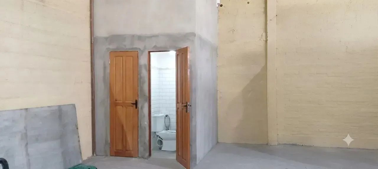 GALPÃO P/ VENDA MEDINDO 800 M2 PRÓX. AV DAS TORRES! - Foto 4