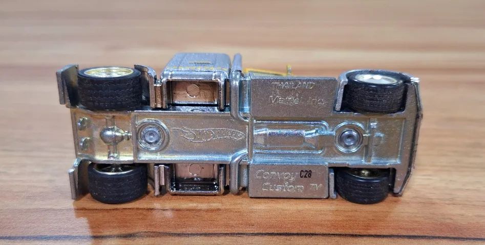 Hot Wheels Convoy Custom - Slick Rides Delivery Series 2010 (Loose