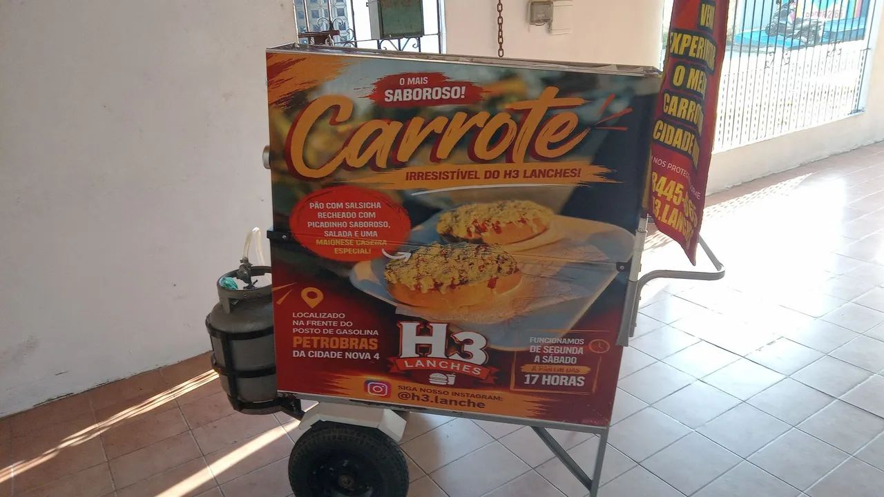 Carrinho de cachorro quente é rotl