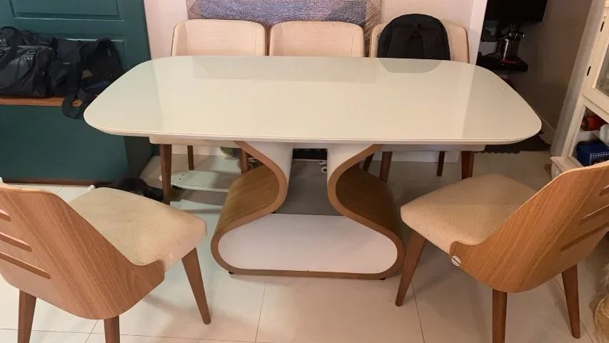 mesa de jantar com 6 cadeiras