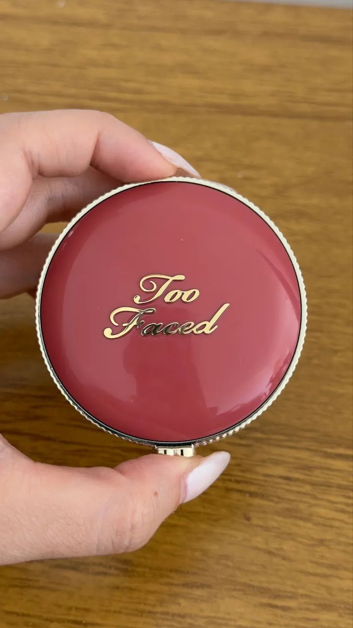 Blush Too Faced cor Head in the Clouds