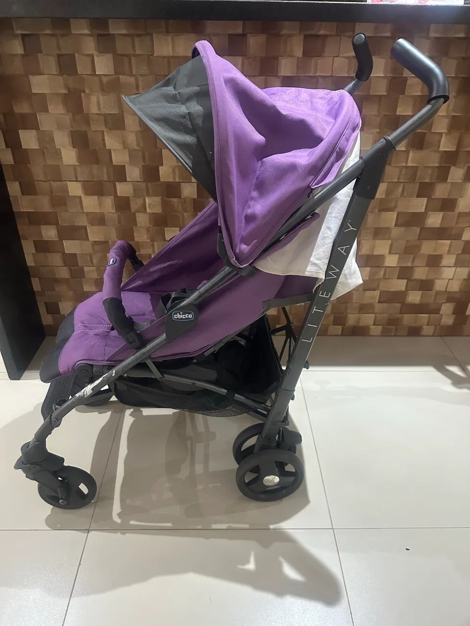 Carrinho de beb ê Chicco  - Foto 2