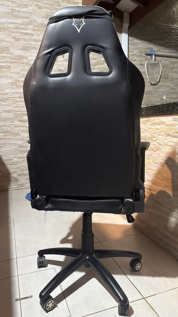 Cadeira gamer husky preta e branca - Foto 3