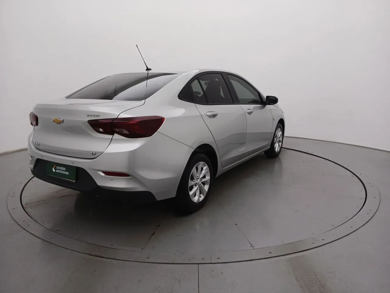 Chevrolet Onix Plus LT 1.0 12V TB Flex Aut. 4P, foto 5 de 18