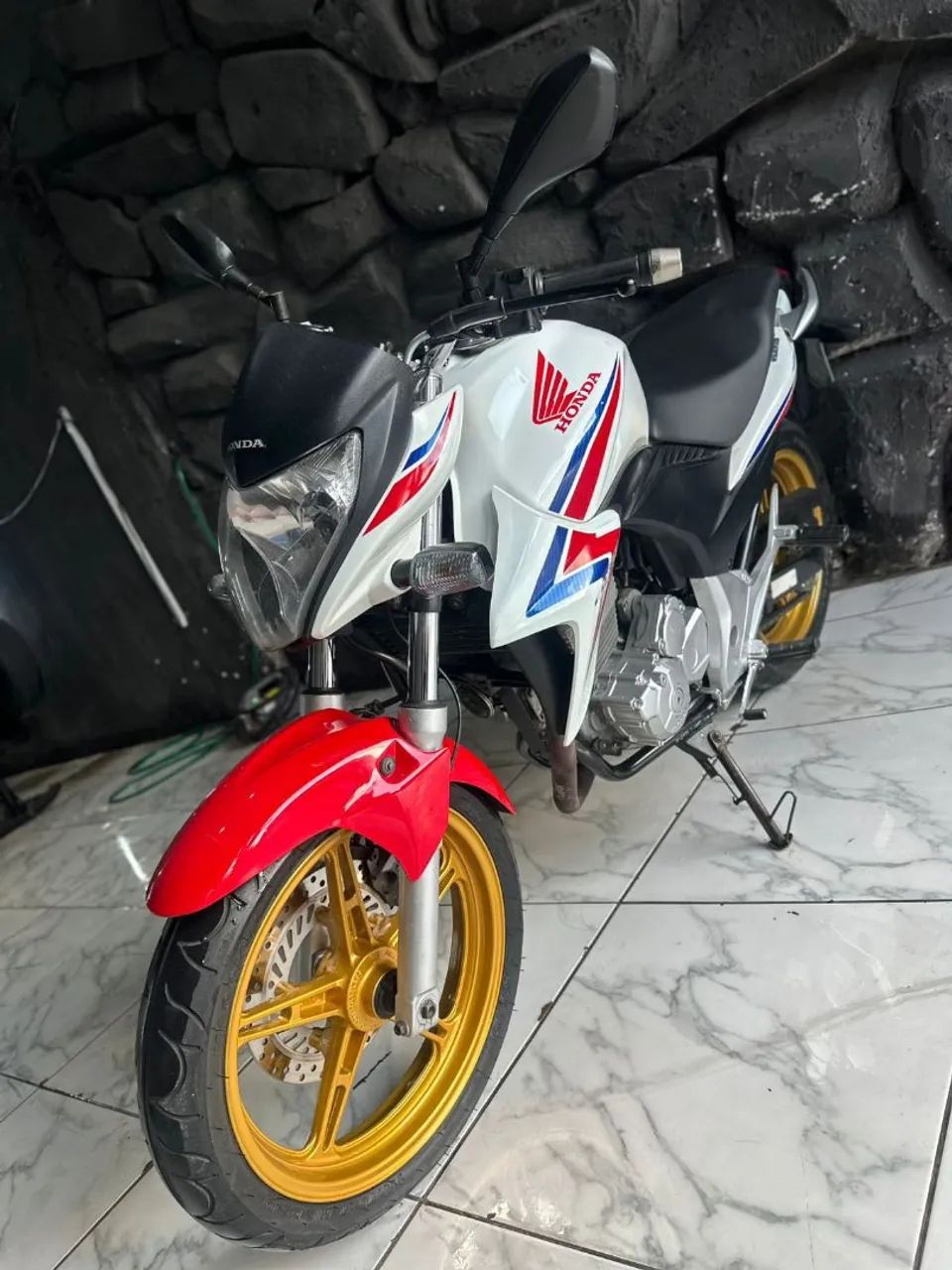 CB 300R TRICOLOR  - Foto 2