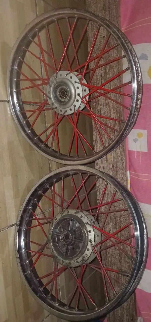 Par de  rodas ybr  2002