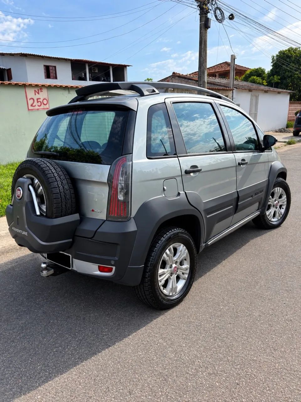 Fiat Idea Adv./ Adv.lock.dualogic 1.8 Flex 5P 2011 - Foto 2