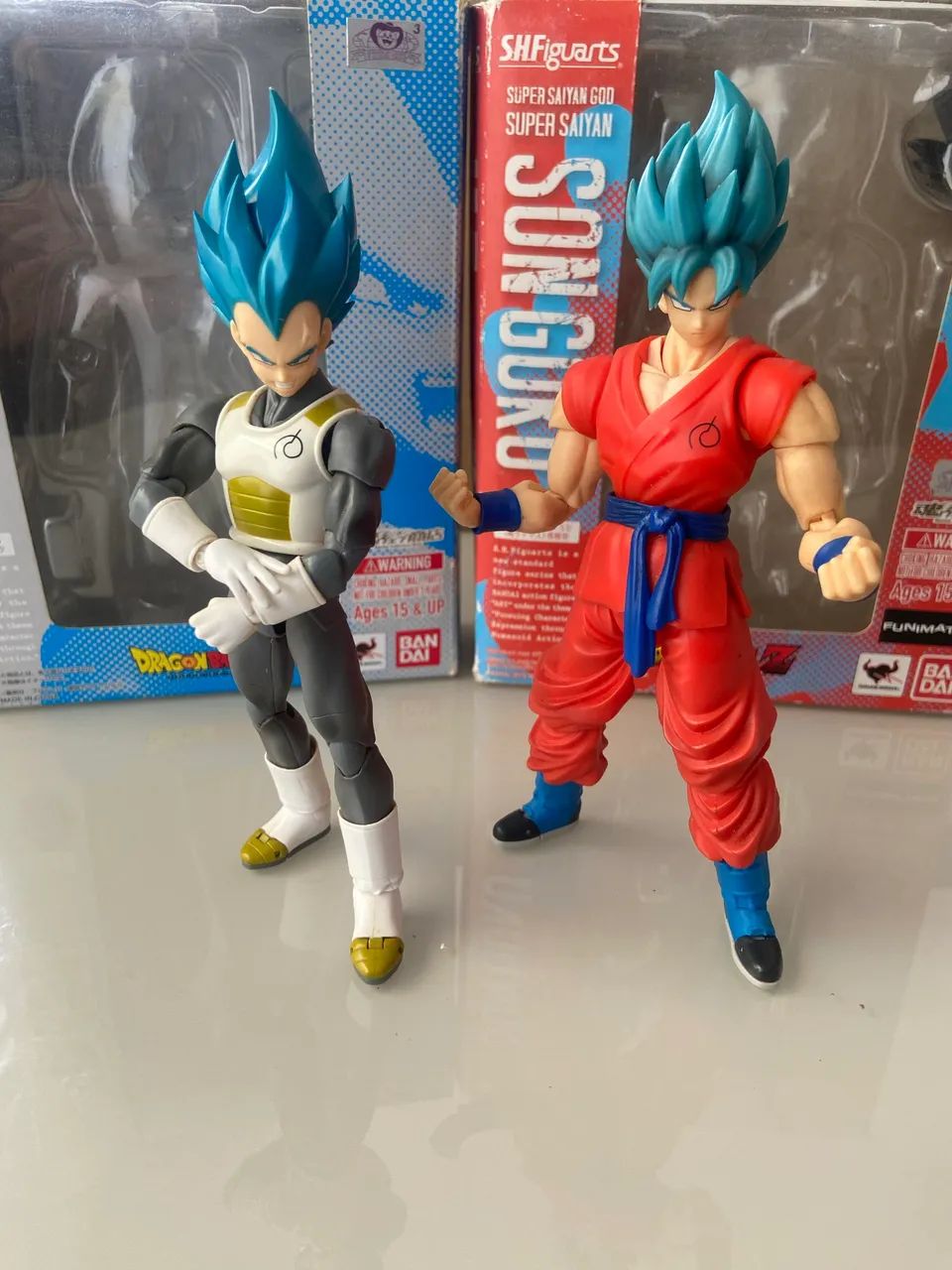 SHFiguarts Goku e vegeta blue