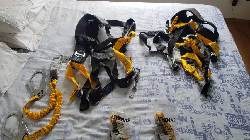 Vendo 2 Kits de Segurança para Trabalho em Altura - Completos e ainda sem uso