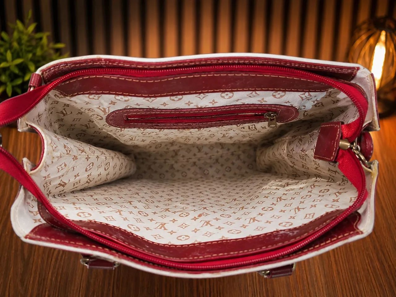 Bolsa Louis Vuitton Original Feminina Luxo Creme/Vinho Excelente Estado - Foto 4