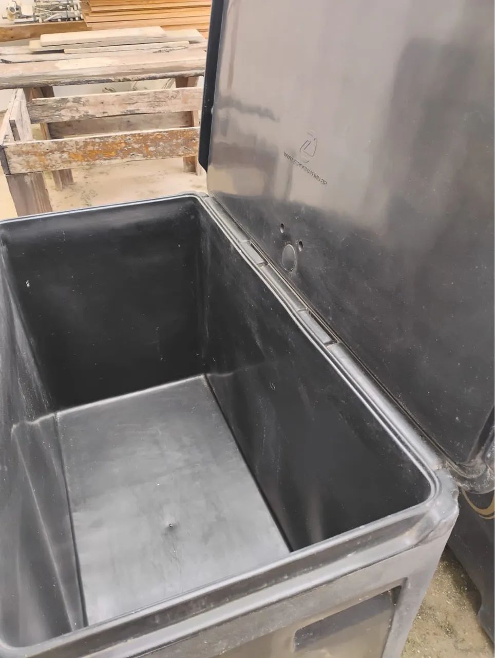 CAIXA TÉRMICA GRANDE 360 LITROS