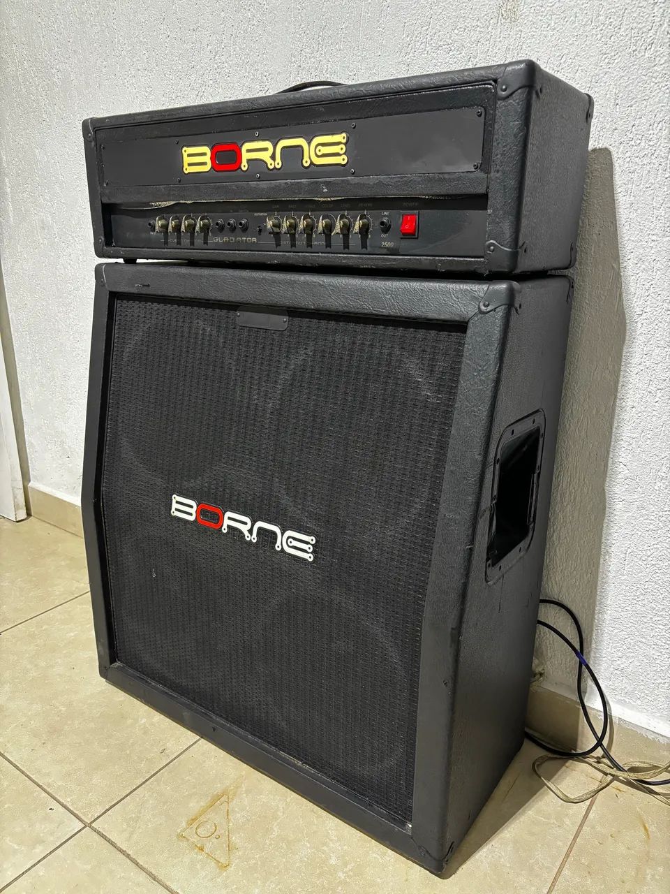 Caixa de Guitarra BORNE GLADIATOR 2500 - Foto 2