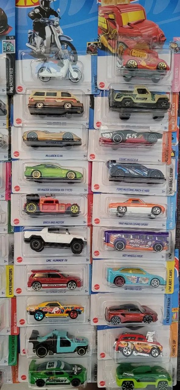 Hot wheels 20 carrinhos sortidos e sem repetição 