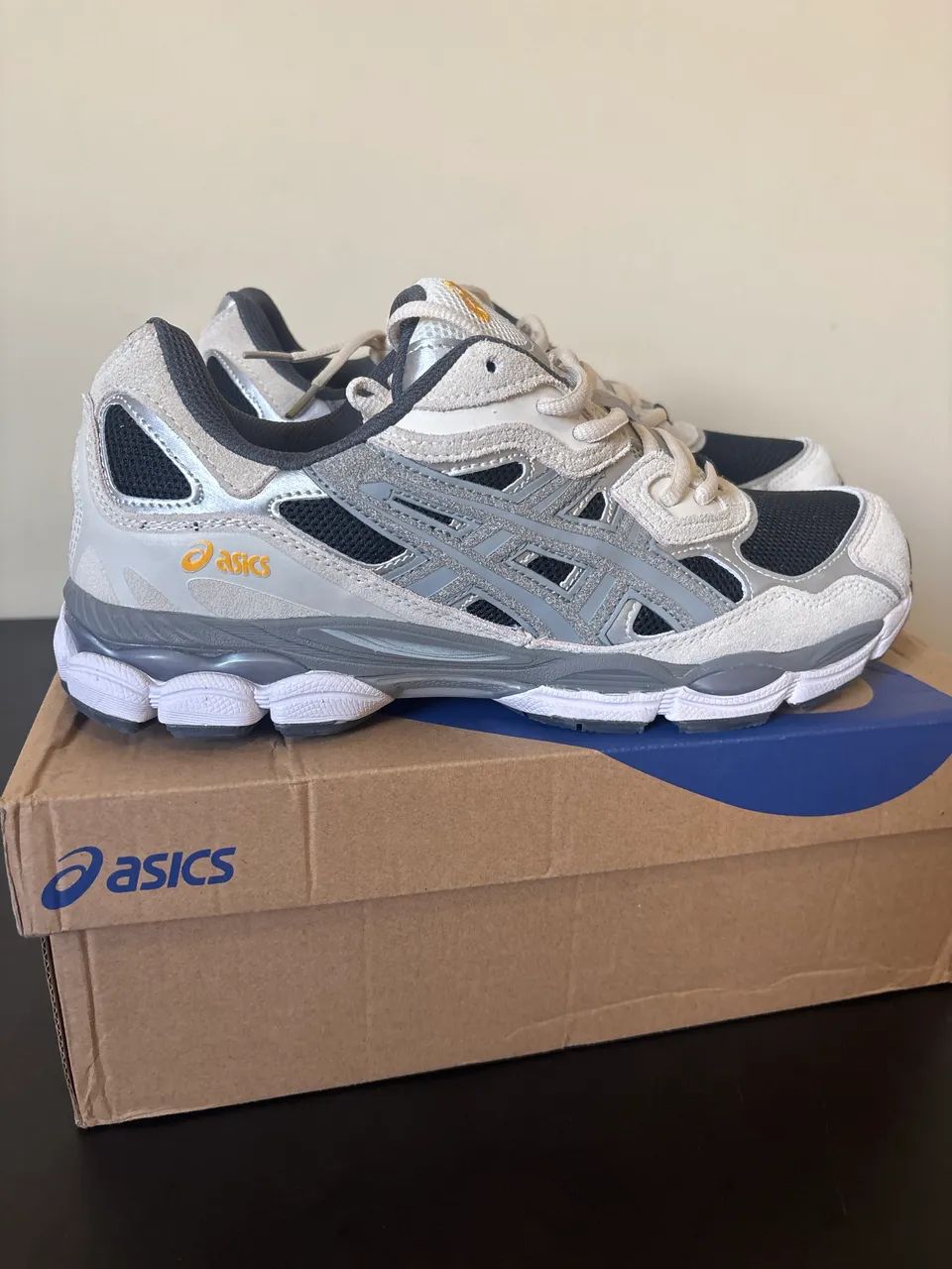 Asics gel nyc creme