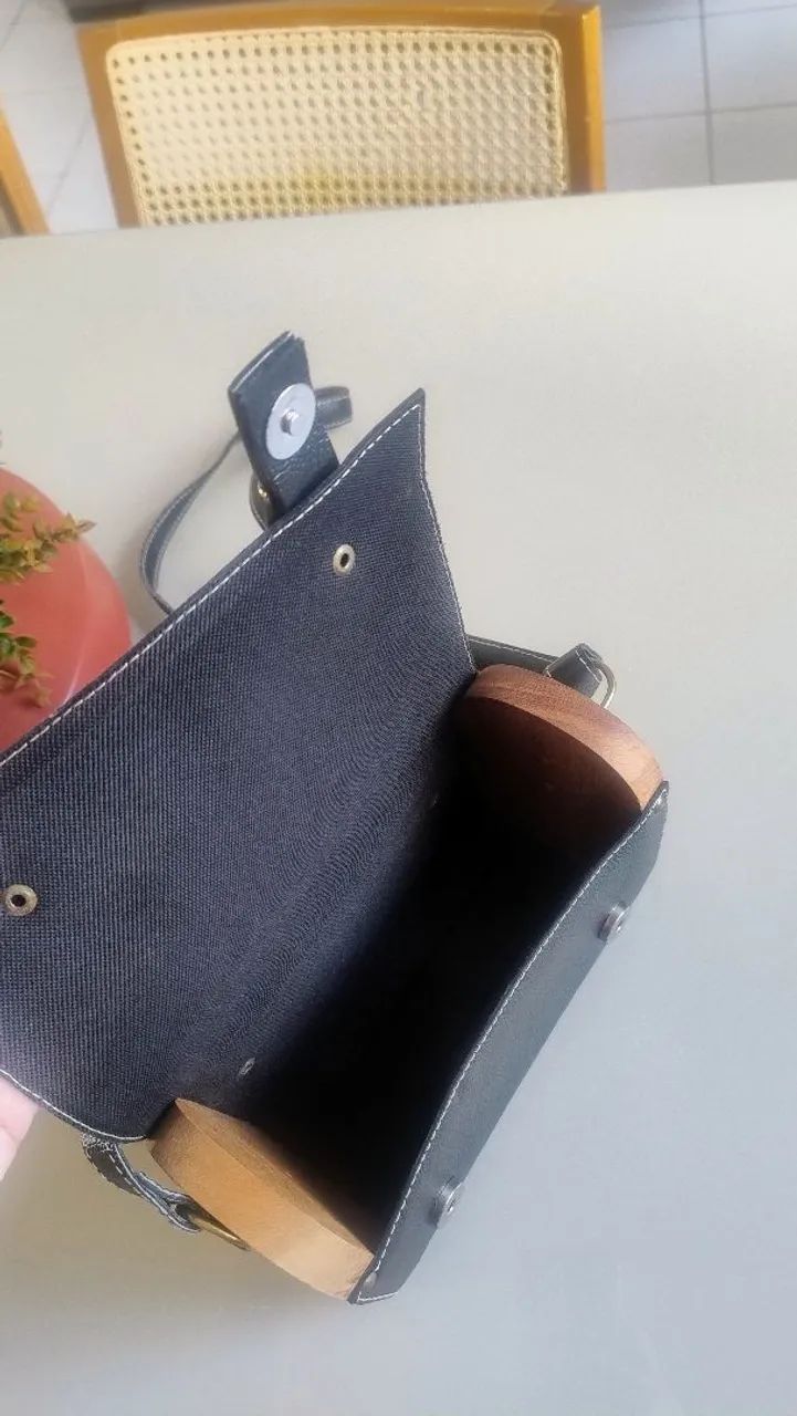 Bolsa POCKET em Couro e Madeira. - Foto 5