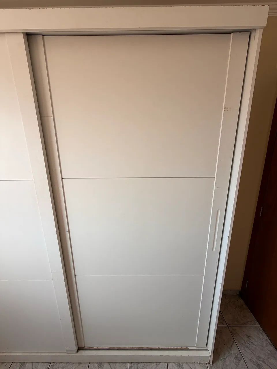 Guarda-Roupa Branco Duas Portas