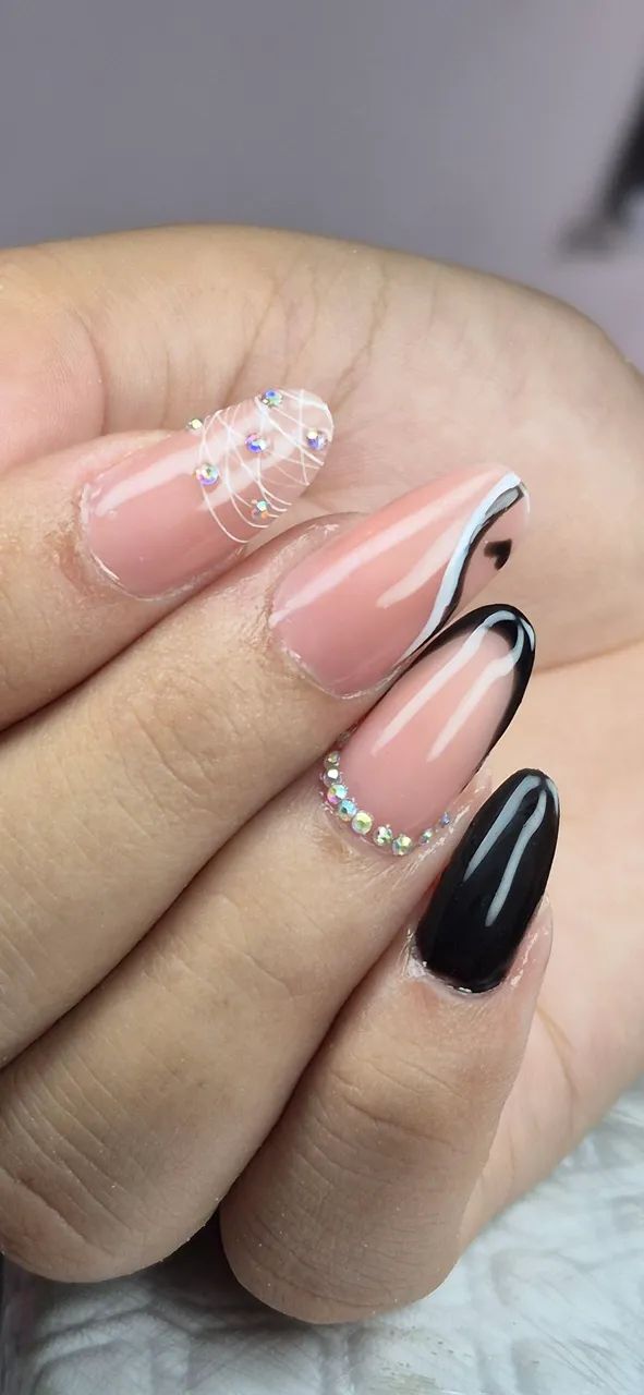 Nails designer  - Foto 2