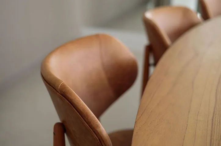Mesa de Jantar estudiobola 2,70m | Madeira Maciça | Impecável - Foto 4
