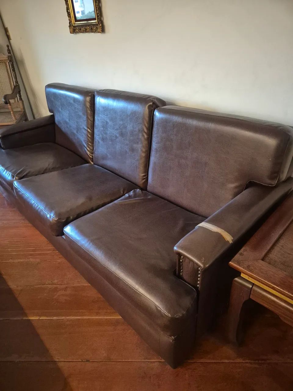 Sofá 3 lugares em couro legítimo  - Foto 3