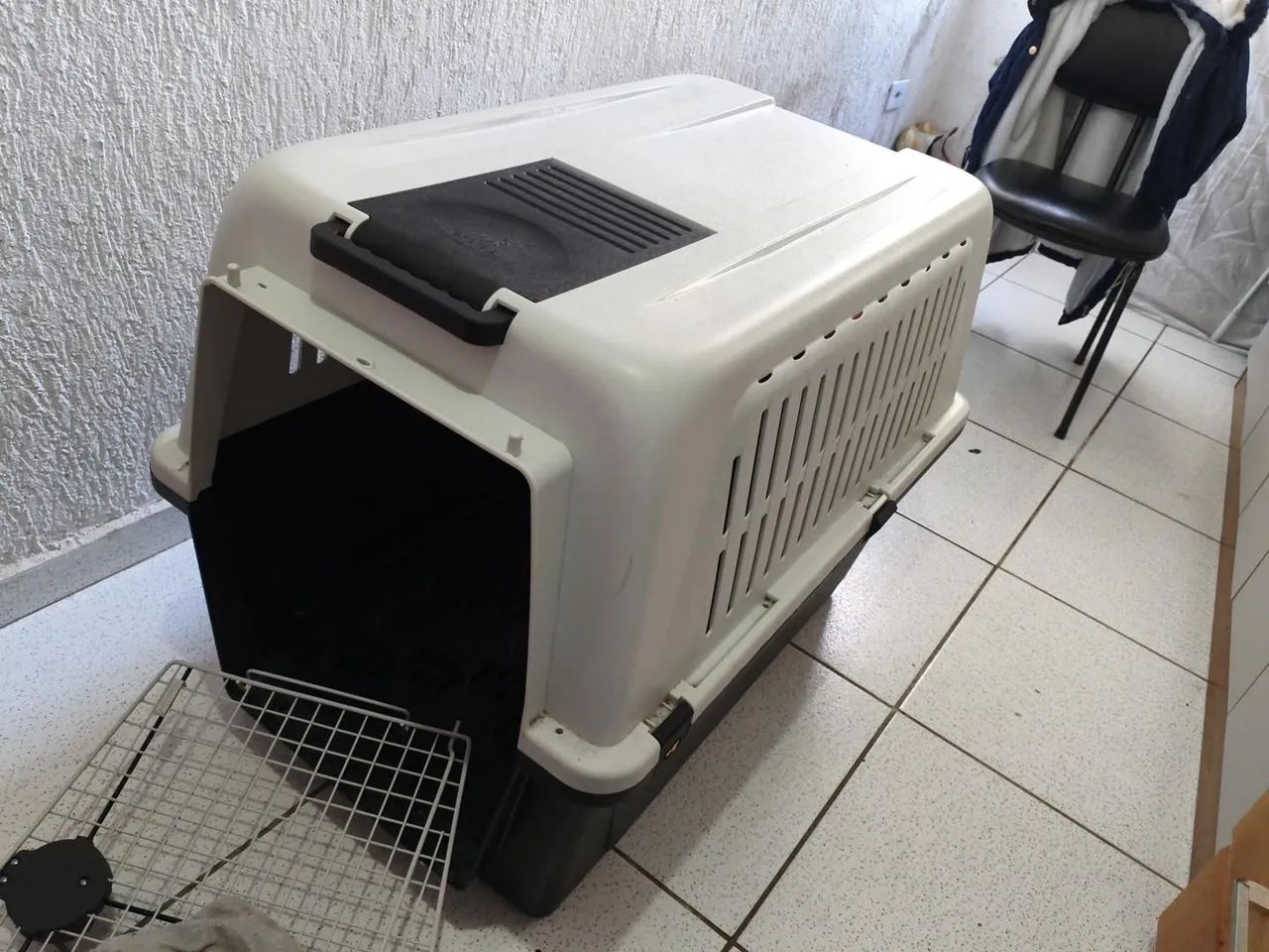 Caixa de transporte para cães e gatos 