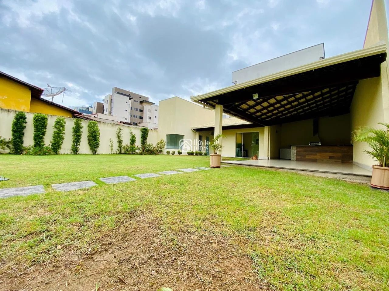 CASA/LOTE COM ÁREA DE LAZER COMPLETA - Foto 3