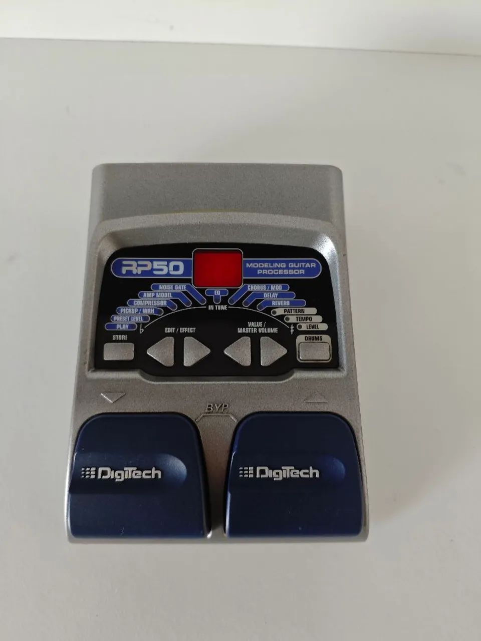 Pedal para baixo digitech rp 50