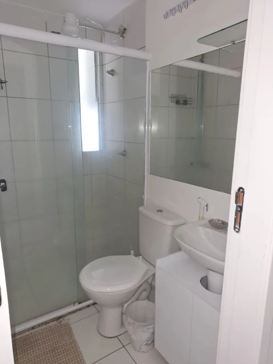 Alugo apt de excelente qualidade e locação. 