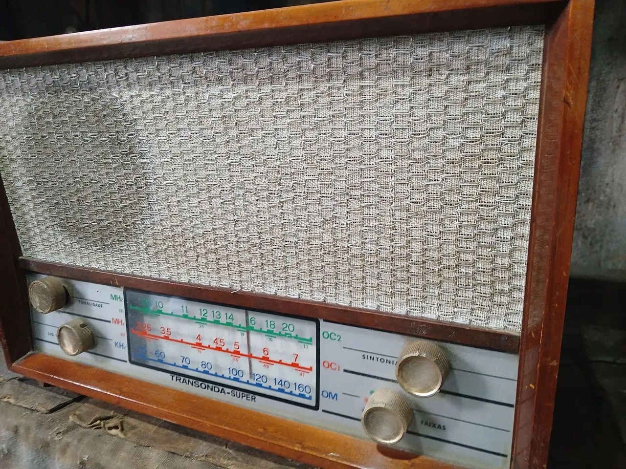 Rádio antigo Bluetooth  - Foto 5