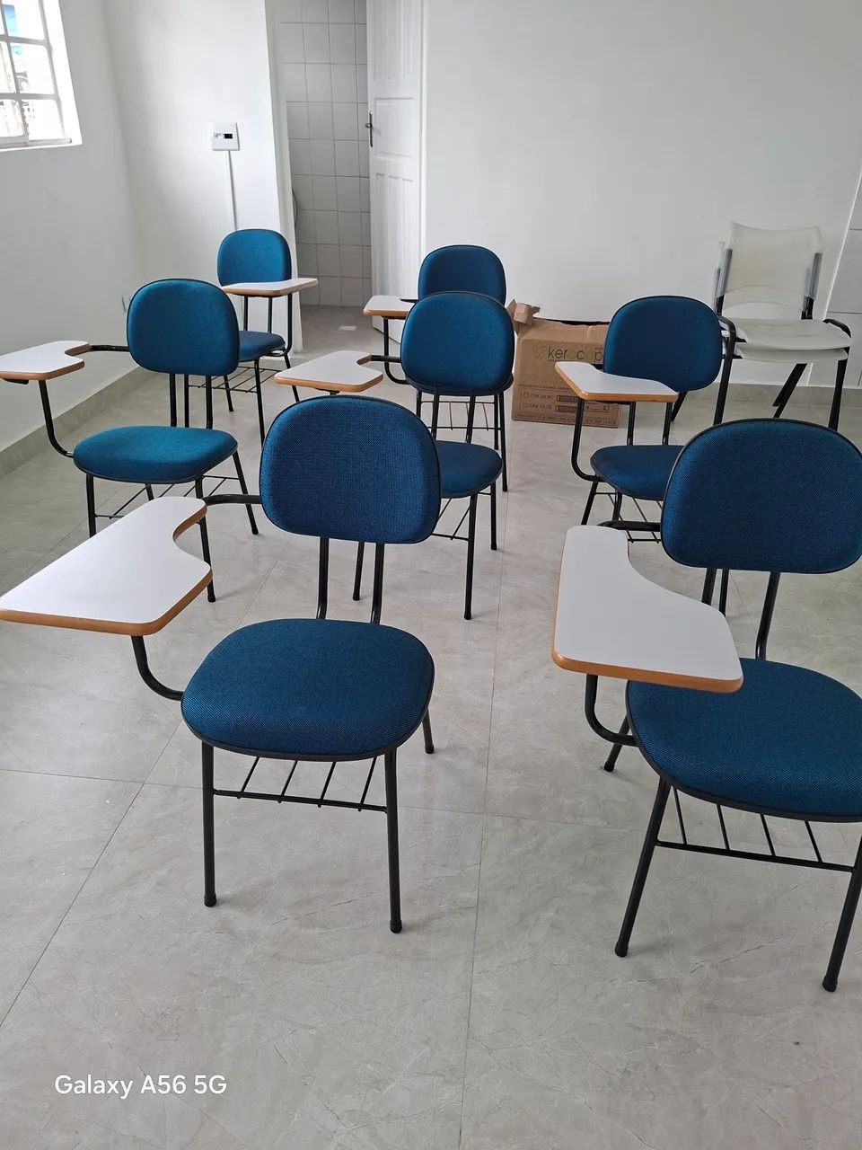 Cadeiras universitárias  - Foto 2