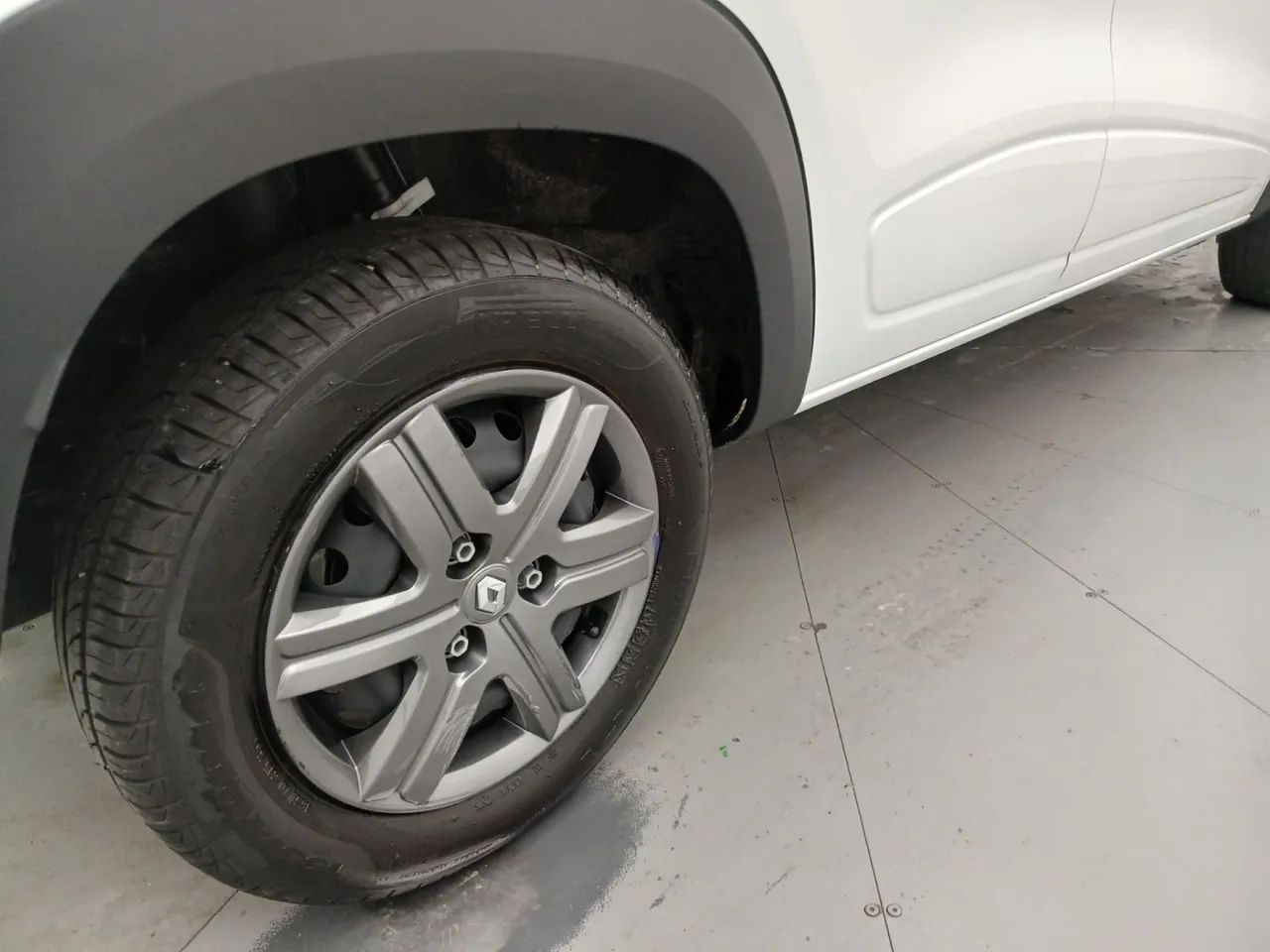 Renault Kwid 1.0 Zen, foto 14 de 18