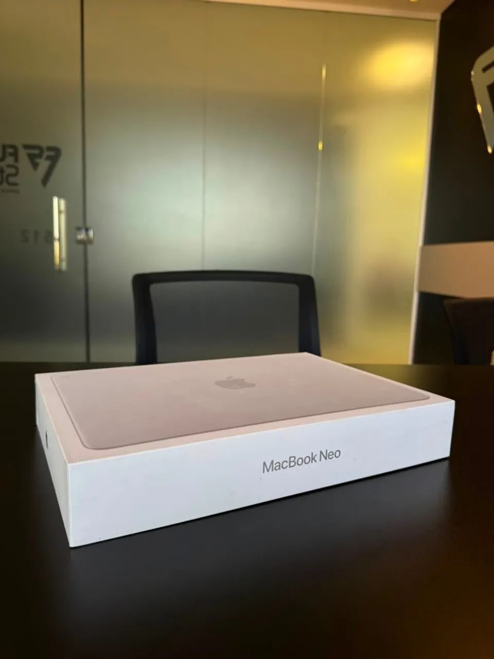 Macbook NEO 256GB Silver Lacrado - Foto 4