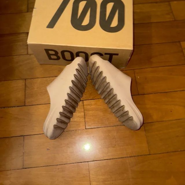 Chinelo Adidas Yeezy Slide - Foto 2
