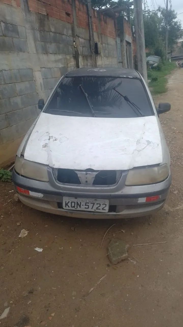 Volkswagen Gol 1.0 Plus 16V 4P 2000