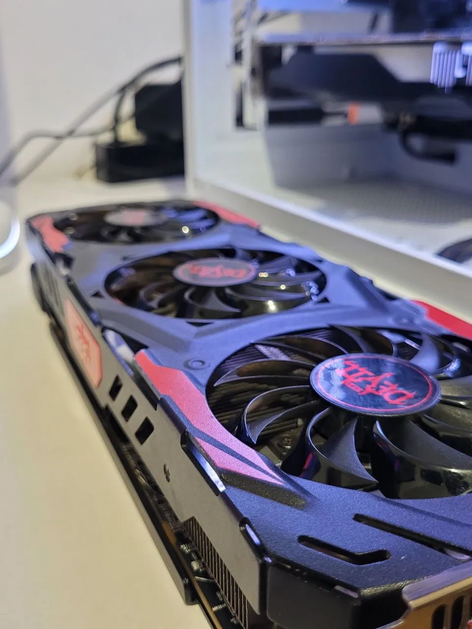 RX 570 4GB RedDevil - Funcionando perfeitamente | Excelente estado - Foto 3
